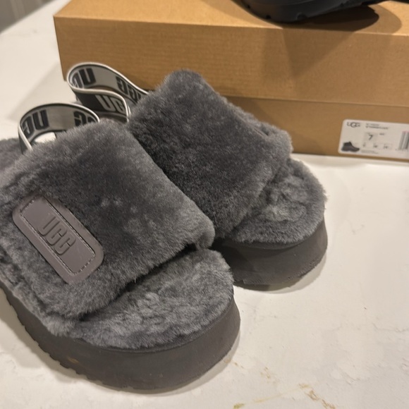Ugg Bundle - Picture 11 of 11